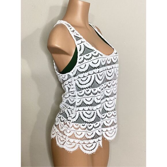 New. Pilyq waterlily lace tank. Regularly $72 - Picture 6 of 8